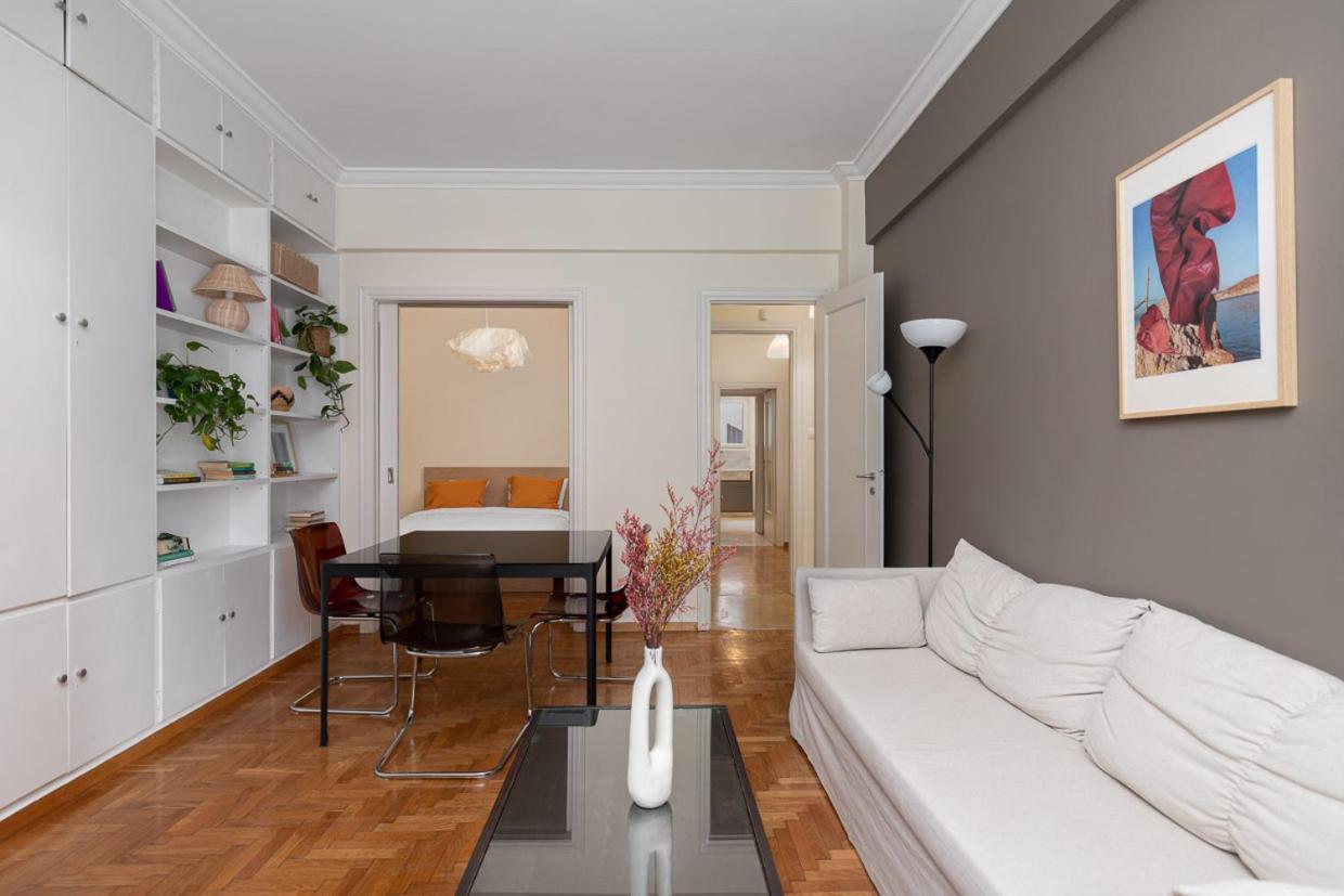 Athenian Apartment In Kolonaki Exterior photo